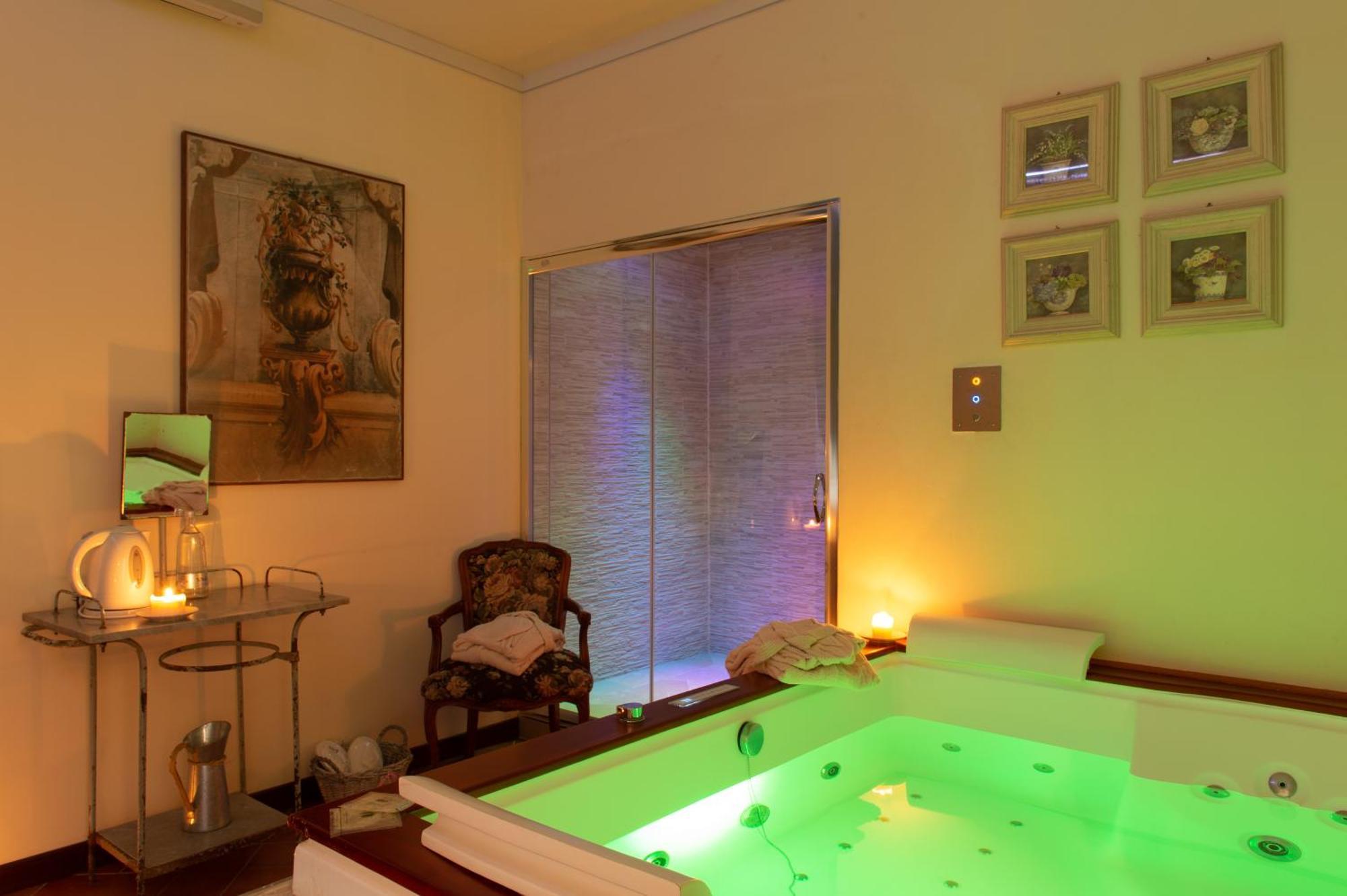 Borgo I Tre Baroni - Spa Suites & Resort Poppi Exteriér fotografie